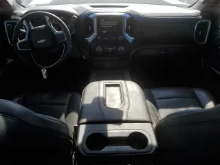 2022 Chevrolet Silverado 3500HD LTZ z VIN 1GC4YUEY4NF273091, wystawiony jako Copart lot #45113795 z przebiegiem 123 680 mil mil oraz Szkoda całkowita • Salvage title. Historia ofert i sprzedaży dostępna na DreamBid. Obrazek 8.
