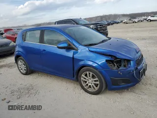 2016 Chevrolet Sonic LT with VIN 1G1JC6SB3G4126233, listed as a Copart auction lot 84886084 with 84,688 mi miles and Salvage Title. Bid and sale history available at carsss.com. Image 4.