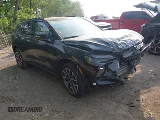 2025 Chevrolet Blazer RS с VIN 3GNKBERSXSS104194, выставлен на аукционе IAAI как лот 42426054 с пробегом 27 737 миль миль и . История ставок и продаж доступна на DreamBid. Изображение 1.