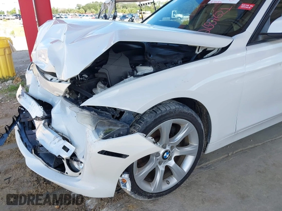 2015 BMW 3 Series 328i с VIN WBA3A5C51FP604734, выставлен на аукционе IAAI как лот 42687621 с пробегом 77 185 миль миль и . История ставок и продаж доступна на DreamBid. Изображение 18.