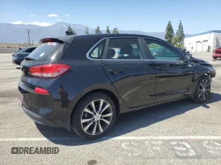 2018 Hyundai Elantra z VIN KMHH35LE0JU079626, wystawiony jako Copart lot #57238435 z przebiegiem 120 784 mil mil oraz Szkoda całkowita • Salvage title. Historia ofert i sprzedaży dostępna na DreamBid. Obrazek 3.