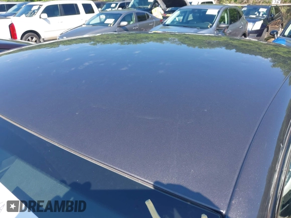 2015 Chrysler 200 S with VIN 1C3CCCBG2FN522354, listed as a IAAI auction lot 42101597 with 147,837 mi miles. Bid and sale history available at carsss.com. Image 6.