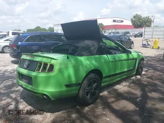 2013 Ford Mustang V6 with VIN 1ZVBP8EM4D5219273, listed as a IAAI auction lot 41925220 with 248,785 mi miles and . Bid and sale history available at DreamBid. Image 4.