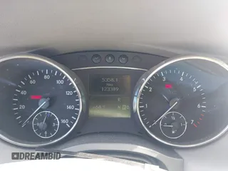 2008 Mercedes-Benz R 3.5L with VIN 4JGCB65E98A071133, listed as a IAAI auction lot 42114647 with 123,389 mi miles and . Bid and sale history available at DreamBid. Image 7.