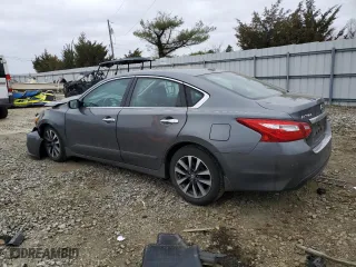 2017 Nissan Altima 2.5 SR with VIN 1N4AL3AP9HC142985, listed as a Copart auction lot 49104955 with 38,995 mi miles and Salvage Title. Bid and sale history available at carsss.com. Image 2.