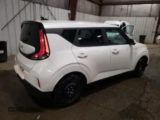 2023 Kia Soul LX with VIN KNDJ23AU4P7200382, listed as a Copart auction lot 45335325 with 28,628 mi miles and Clean Title. Bid and sale history available at carsss.com. Image 3.