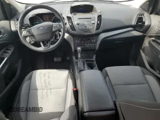 2017 Ford Escape SE z VIN 1FMCU0GD9HUE38848, wystawiony jako Copart lot #56859745 z przebiegiem 69 404 mil mil oraz Szkoda całkowita • Salvage title. Historia ofert i sprzedaży dostępna na DreamBid. Obrazek 8.