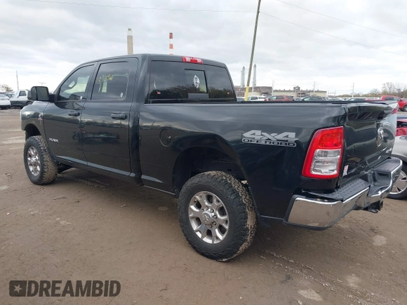 2020 Ram 2500 Tradesman with VIN 3C6UR5CL5LG185891, listed as a IAAI auction lot 40776376 with 181,139 mi miles and . Bid and sale history available at DreamBid. Image 3.