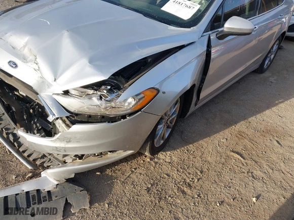 2017 Ford Fusion SE with VIN 3FA6P0H77HR407175, listed as a IAAI auction lot 41817687 with 74,449 mi miles. Bid and sale history available at carsss.com. Image 2.