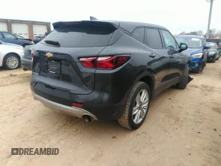 2021 Chevrolet Blazer LT z VIN 3GNKBCR42MS558089, wystawiony jako IAAI lot #41207866 z przebiegiem 85 236 mil mil oraz . Historia ofert i sprzedaży dostępna na DreamBid. Obrazek 4.
