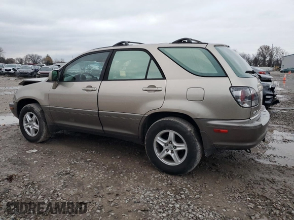 2000 Lexus RX 300 with VIN JT6HF10U6Y0138235, listed as a Copart auction lot 82230484 with 241,203 mi miles and Salvage Title. Bid and sale history available at carsss.com. Image 2.