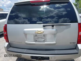 2011 Chevrolet Suburban LS с VIN 1GNSCHE07BR333292, выставлен на аукционе IAAI как лот 42749660 с пробегом 196 544 миль миль и . История ставок и продаж доступна на DreamBid. Изображение 16.