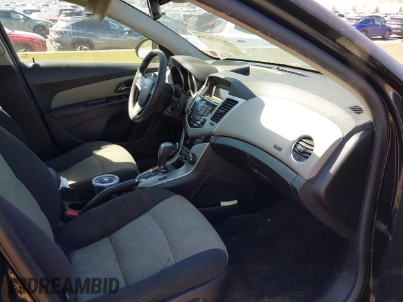 2014 Chevrolet Cruze LS with VIN 1G1PA5SG3E7407417, listed as a IAAI auction lot 42121238 with 114,788 mi miles and . Bid and sale history available at DreamBid. Image 5.