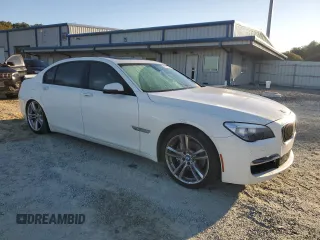 2015 BMW 7 Series 740Li with VIN WBAYE4C59FD139044, listed as a Copart auction lot 75907584 with 113,587 mi miles and Salvage Title. Bid and sale history available at DreamBid. Image 4.