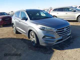 2016 Hyundai Tucson Limited with VIN KM8J33A28GU075069, listed as a IAAI auction lot 41410014 with 82,350 mi miles. Bid and sale history available at carsss.com. Image 1.