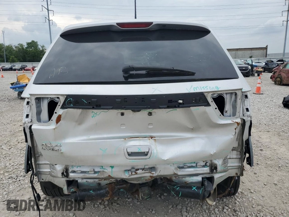 2011 Jeep Grand Cherokee Laredo z VIN 1J4RR4GG9BC714793, wystawiony jako Copart lot #61197945 z przebiegiem Nie podano mil oraz Czysty tytuł • Clean title. Historia ofert i sprzedaży dostępna na DreamBid. Obrazek 6.