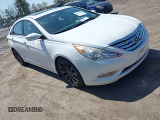 2011 Hyundai Sonata SE with VIN 5NPEC4AB6BH182684, listed as a IAAI auction lot 41945190 with 132,855 mi miles and . Bid and sale history available at carsss.com. Image 1.