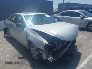 2008 Lexus ES 330 z VIN JTHBJ46G482265083, wystawiony jako IAAI lot #42317206 z przebiegiem 186 671 mil mil oraz . Historia ofert i sprzedaży dostępna na DreamBid. Obrazek 1.