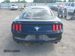 2016 Ford Mustang V6 z VIN 1FA6P8AM4G5207757, wystawiony jako IAAI lot #42224039 z przebiegiem 149 151 mil mil oraz . Historia ofert i sprzedaży dostępna na DreamBid. Obrazek 17.