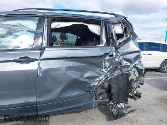 2023 Volkswagen Tiguan S with VIN 3VVRB7AXXPM033845, listed as a IAAI auction lot 40918862 with 38,122 mi miles and . Bid and sale history available at DreamBid. Image 17.