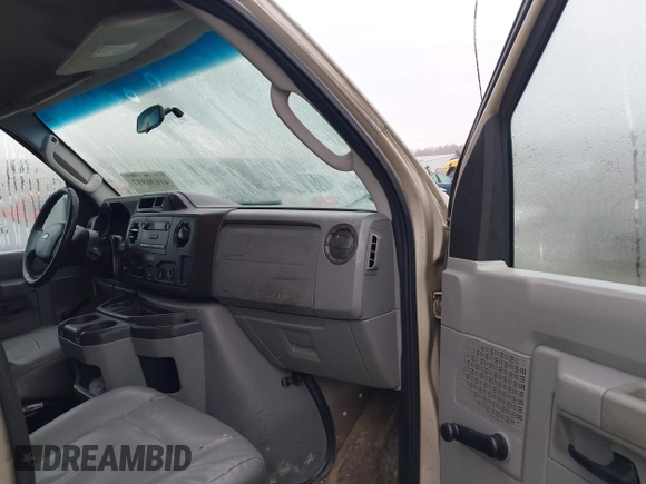 2010 Ford Econoline Passenger XL with VIN 1FMNE1BW5ADA57279, listed as a IAAI auction lot 41036937 with 259,841 mi miles and . Bid and sale history available at DreamBid. Image 5.