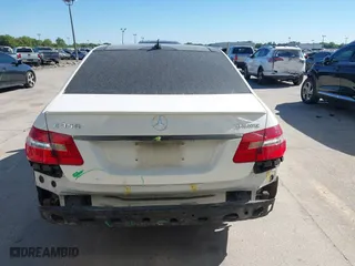 2013 Mercedes-Benz E-Class E 350 Luxury with VIN WDDHF8JB6DA680430, listed as a IAAI auction lot 41837189 with 83,492 mi miles. Bid and sale history available at carsss.com. Image 17.