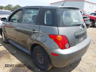 2004 Scion xA z VIN JTKKT624X40073877, wystawiony jako IAAI lot #42321335 z przebiegiem 230 700 mil mil oraz . Historia ofert i sprzedaży dostępna na DreamBid. Obrazek 3.