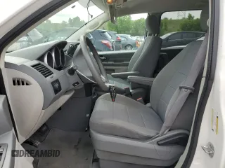 2009 Dodge Grand Caravan SE z VIN 2D8HN44EX9R533530, wystawiony jako Copart lot #59548375 z przebiegiem 130 956 mil mil oraz Szkoda całkowita • Salvage title. Historia ofert i sprzedaży dostępna na DreamBid. Obrazek 7.