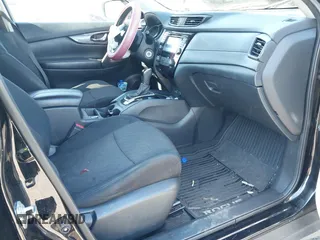 2019 Nissan Rogue SV with VIN 5N1AT2MT5KC767156, listed as a IAAI auction lot 41673909 with Not Provided miles and . Bid and sale history available at DreamBid. Image 5.