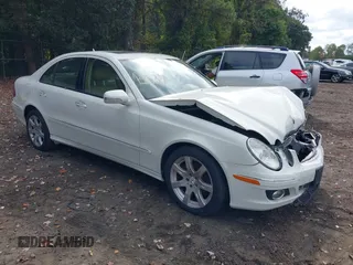 2007 Mercedes-Benz E-Class 3.5L with VIN WDBUF87X47X219898, listed as a IAAI auction lot 40488140 with Not Provided miles. Bid and sale history available at carsss.com. Image 1.