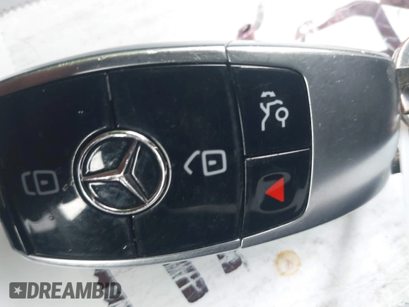 2021 Mercedes-Benz E-Class E 350 with VIN W1KZF8DB0MA924251, listed as a IAAI auction lot 41813724 with 67,728 mi miles. Bid and sale history available at carsss.com. Image 11.
