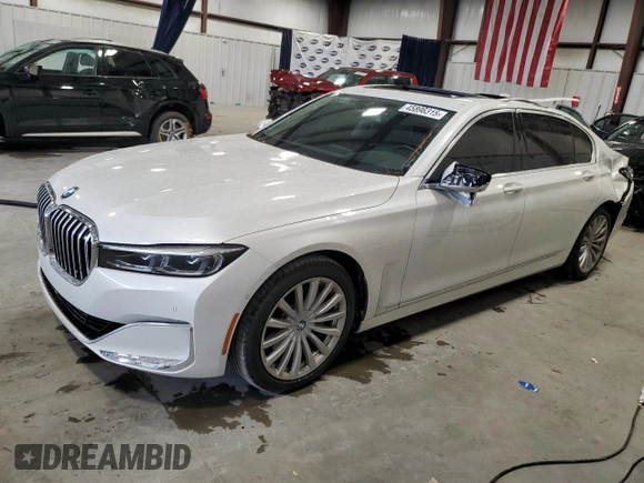 2020 BMW 7 Series 740i with VIN WBA7T2C09LCE11641, listed as a Copart auction lot 45896315 with 39,696 mi miles and Salvage Title. Bid and sale history available at carsss.com. Image 1.