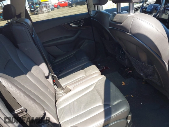 2017 Audi Q7 Premium Plus with VIN WA1LAAF71HD014251, listed as a IAAI auction lot 41859906 with 128,789 mi miles. Bid and sale history available at carsss.com. Image 8.