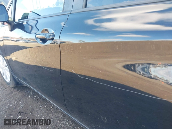2014 Nissan Note SV with VIN 3N1CE2CP6EL404470, listed as a IAAI auction lot 41699457 with 121,101 mi miles and . Bid and sale history available at DreamBid. Image 16.