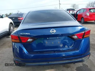 2021 Nissan Altima 2.5 S with VIN 1N4BL4BV1MN390668, listed as a IAAI auction lot 41809009 with 85,714 mi miles. Bid and sale history available at carsss.com. Image 17.