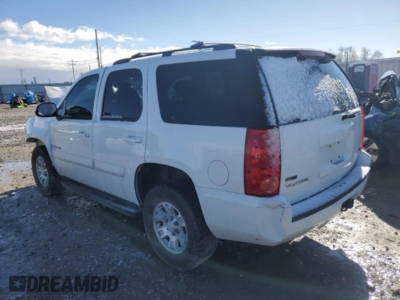 2008 GMC Yukon SLT w/4SB with VIN 1GKFK13088J123335, listed as a Copart auction lot 45045645 with 0 mi miles and Salvage Title. Bid and sale history available at carsss.com. Image 2.