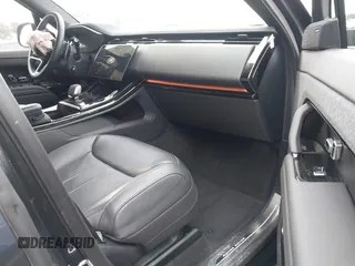 2025 Land Rover Range Rover Sport z VIN SAL1L9E45SA423111, wystawiony jako IAAI lot #42090141 z przebiegiem 4 668 mil mil oraz . Historia ofert i sprzedaży dostępna na DreamBid. Obrazek 5.