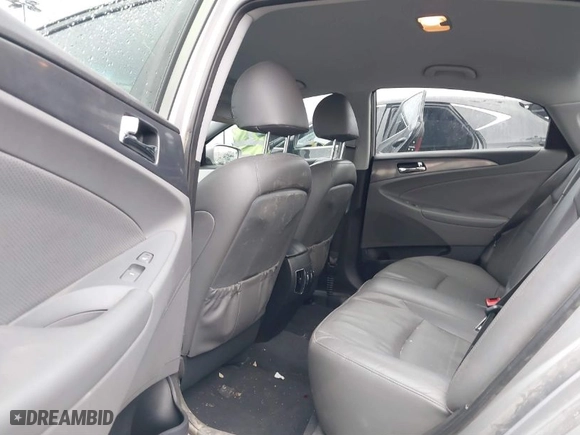 2013 Hyundai Sonata Hybrid Limited w/Panoramic Sunroof Pkg with VIN KMHEC4A44DA093915, listed as a IAAI auction lot 41477149 with NaN miles. Bid and sale history available at carsss.com. Image 8.