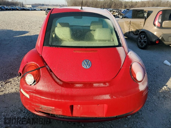 2008 Volkswagen Beetle S with VIN 3VWRW31CX8M500141, listed as a Copart auction lot 86244054 with 118,553 mi miles and Salvage Title. Bid and sale history available at DreamBid. Image 6.