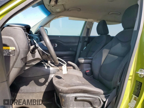 2015 Kia Soul with VIN KNDJN2A20F7776467, listed as a Copart auction lot 52635705 with 114,594 mi miles and Salvage Title. Bid and sale history available at DreamBid. Image 7.