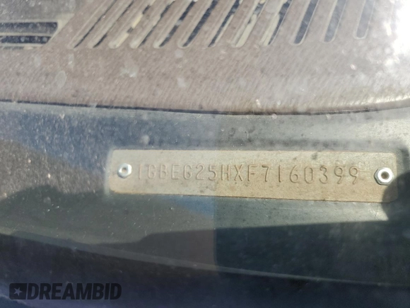 1985 Chevrolet Chevy Van z VIN 1GBEG25HXF7160399, wystawiony jako Copart lot #64115004 z przebiegiem 40 895 mil mil oraz Czysty tytuł • Clean title. Historia ofert i sprzedaży dostępna na DreamBid. Obrazek 13.