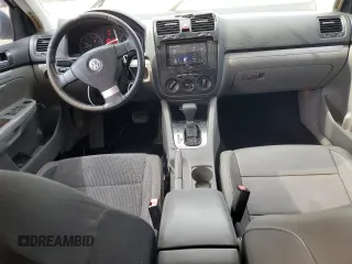 2008 Volkswagen Jetta SE z VIN 3VWRM71K98M082885, wystawiony jako Copart lot #57521515 z przebiegiem 162 641 mil mil oraz Szkoda całkowita • Salvage title. Historia ofert i sprzedaży dostępna na DreamBid. Obrazek 8.