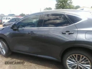 2025 Lexus NX 350h Premium z VIN 2T2GKCEZ2SC032602, wystawiony jako IAAI lot #42249293 z przebiegiem 14 346 mil mil oraz . Historia ofert i sprzedaży dostępna na DreamBid. Obrazek 14.