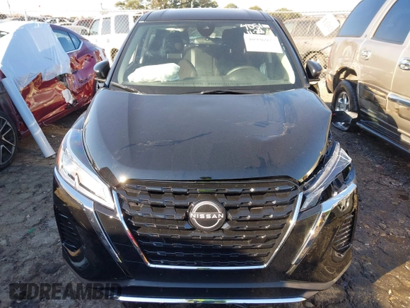 2024 Nissan Kicks S with VIN 3N1CP5BV6RL584051, listed as a IAAI auction lot 40996927 with 802 mi miles. Bid and sale history available at carsss.com. Image 12.