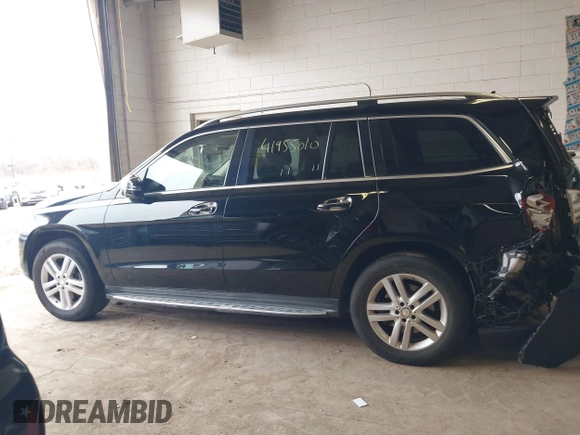 2015 Mercedes-Benz GL-Class GL 350 BlueTEC with VIN 4JGDF2EE9FA534113, listed as a IAAI auction lot 41955010 with 152,064 mi miles. Bid and sale history available at carsss.com. Image 14.