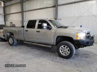 2013 Chevrolet Silverado 3500HD LT with VIN 1GC4K0C8XDF203171, listed as a Copart auction lot 83311684 with 151,305 mi miles and Salvage Title. Bid and sale history available at carsss.com. Image 4.
