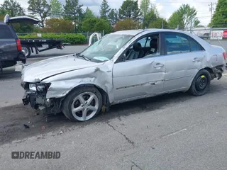 2007 Hyundai Sonata SE z VIN 5NPEU46F67H267976, wystawiony jako IAAI lot #42013063 z przebiegiem 211 890 mil mil oraz . Historia ofert i sprzedaży dostępna na DreamBid. Obrazek 2.