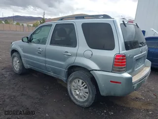 2005 Mercury Mariner Luxury with VIN 4M2CU57145DJ22822, listed as a IAAI auction lot 41932692 with 167,263 mi miles. Bid and sale history available at carsss.com. Image 3.