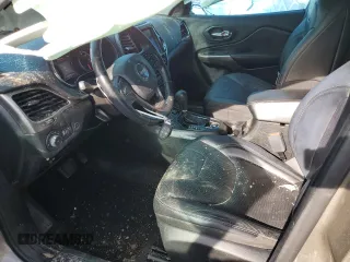 2021 Jeep Cherokee Limited с VIN 1C4PJMDX2MD126255, выставлен на аукционе Copart как лот 46519535 с пробегом 27 941 миль миль и На запчасти • Non repairable. История ставок и продаж доступна на DreamBid. Изображение 7.
