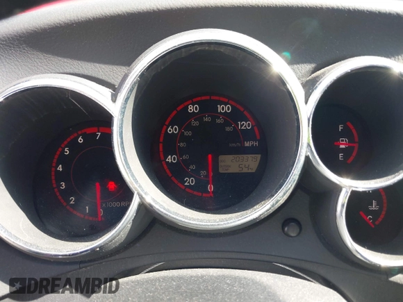 2004 Pontiac Vibe z VIN 5Y2SL62814Z414105, wystawiony jako IAAI lot #41923384 z przebiegiem 203 379 mil mil oraz . Historia ofert i sprzedaży dostępna na DreamBid. Obrazek 7.